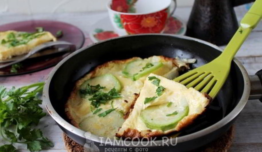 Рецепт омлета с обжаренными кабачками