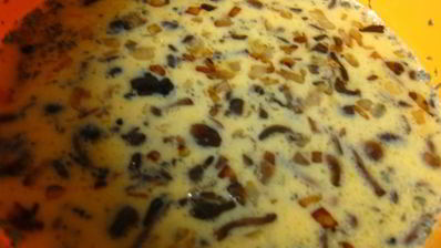 омлет с опятами, черри и рисом