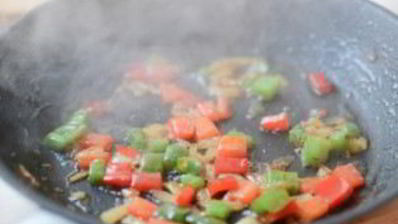 омлет с перцем