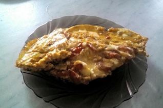 Омлет с помидорами и сельдереем