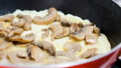 омлет с шампиньонами