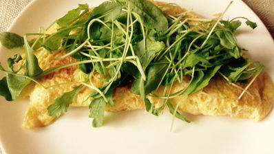 омлет с сыром и рукколой
