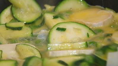 омлет с цукини и зеленым горошком