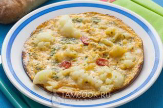 Омлет с цветной капустой на сковороде