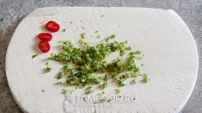 омлет с цветной капустой на сковороде