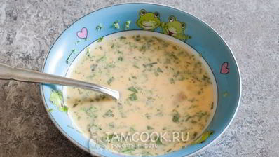 омлет с цветной капустой на сковороде