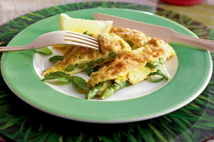 Омлет со спаржей