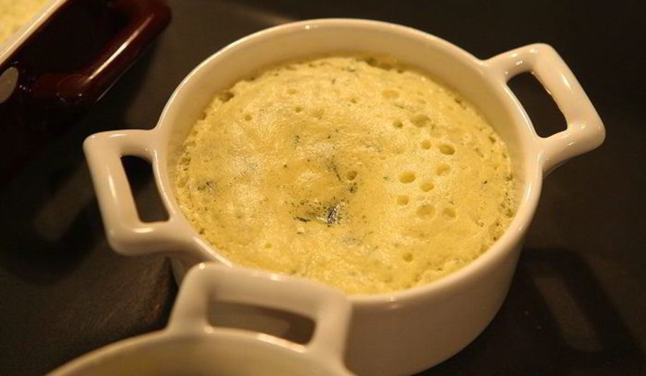 Рецепт омлета-суфле с петрушкой, укропом и тархуном