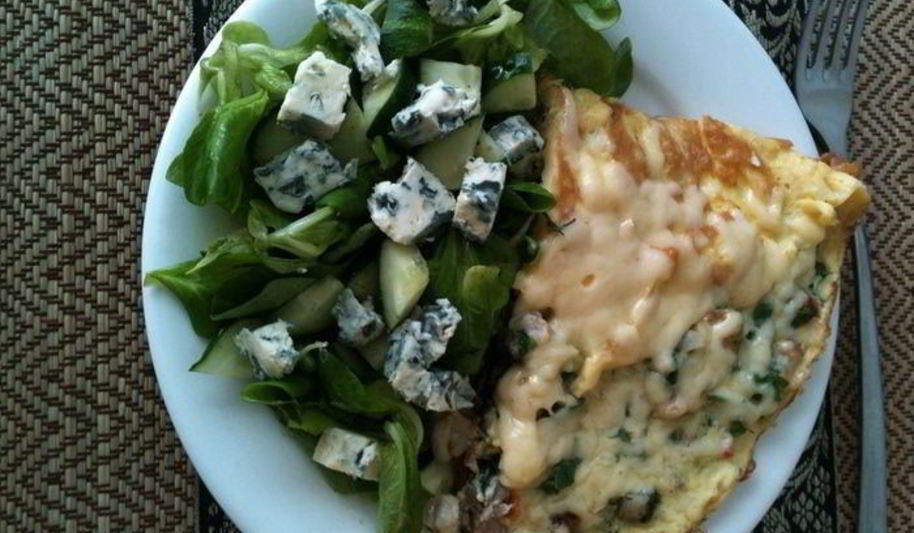 Рецепт субботнего завтрака — омлета с начинкой