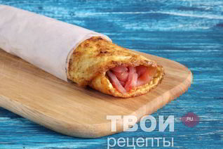 Сырный омлет с ветчиной