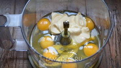 томатный омлет