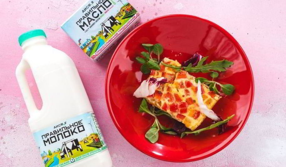 Рецепт яркого омлета с овощами