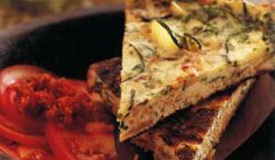 Рецепт эгги — омлета с кабачками и луком по-арабски