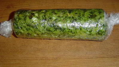 закуска из омлета, сыра и красной рыбы