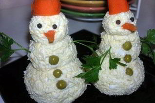 Оригинальная закуска Сырные снеговики