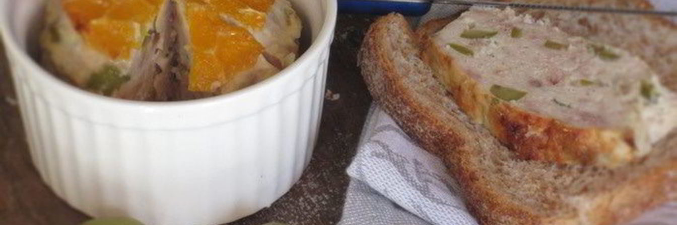 Куриный паштет с оливками и апельсинами