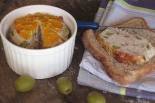 Куриный паштет с оливками и апельсинами