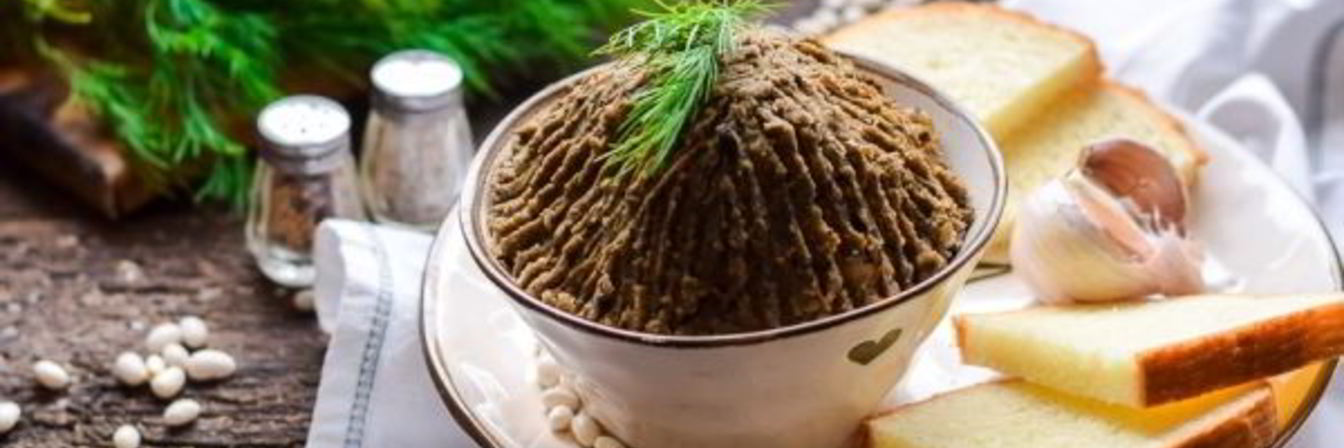 Паштет из фасоли с сушеными грибами