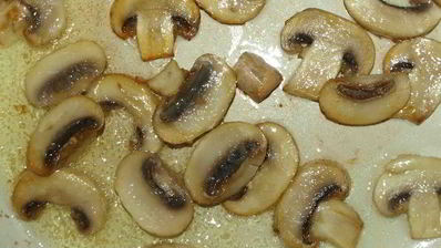 паштет из индейки с грибами, запеченный в хлебной корочке