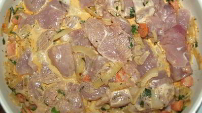 паштет из индейки с грибами, запеченный в хлебной корочке