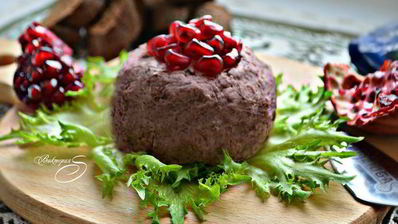 паштет из красной фасоли с гранатом