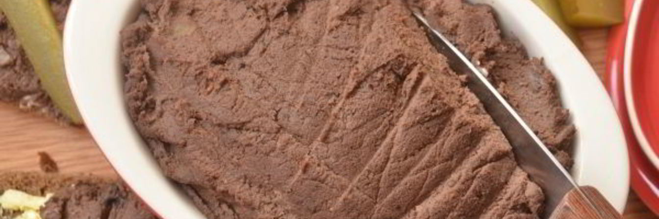 Паштет из куриной печени с черносливом и грецкими орехами