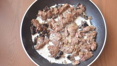 паштет из куриной печени с черносливом и грецкими орехами