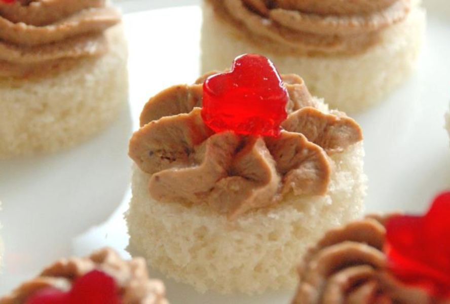 Паштет из куриной печени с клюквенным желе