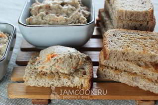 Селедочный паштет с морковью и луком