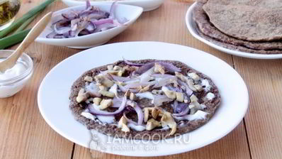 печеночный торт с грибами