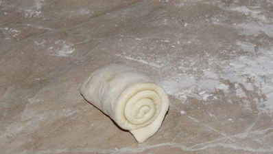 булочки-роллы с грибным дип-соусом