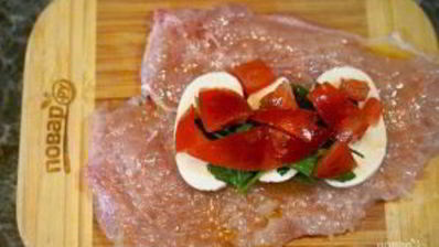 куриные роллы капрезе