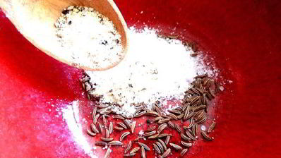 маринованные роллы из молодых кабачков