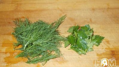 пшеничный ролл с форелью и зеленью