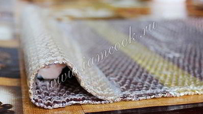 ролл цветок с огурцом и лососевым маслом