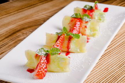 Роллы из ананаса