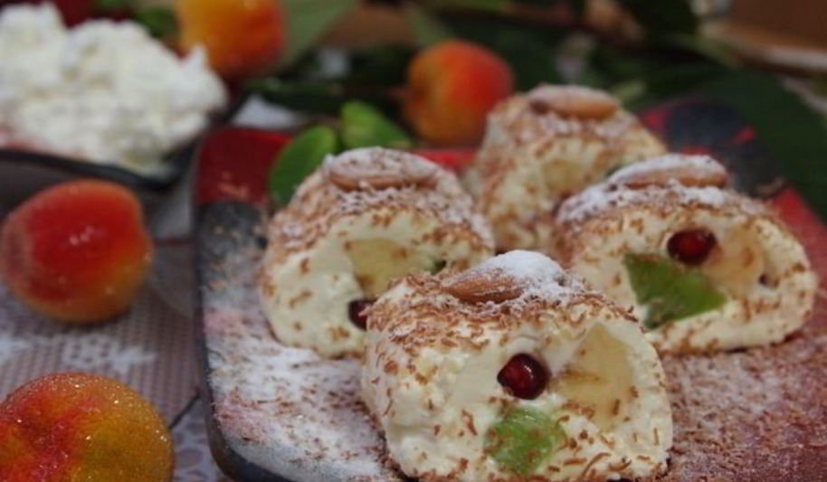 Рецепт роллов из творога с фруктами