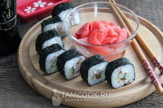 Роллы с кальмаром и беконом