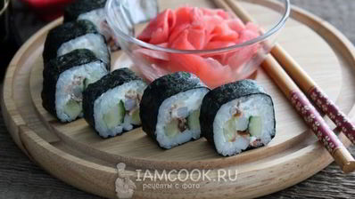 роллы с кальмаром и беконом