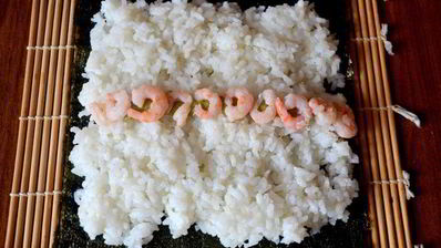 роллы с креветкой