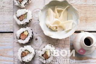 Роллы с лососем