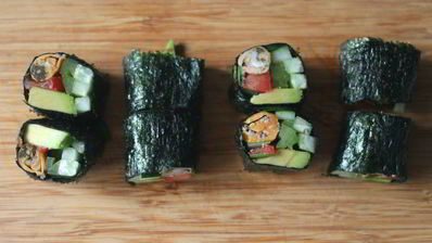 роллы с мидиями и овощами