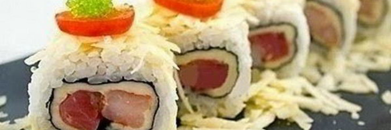 Роллы с сыром, семгой и креветками