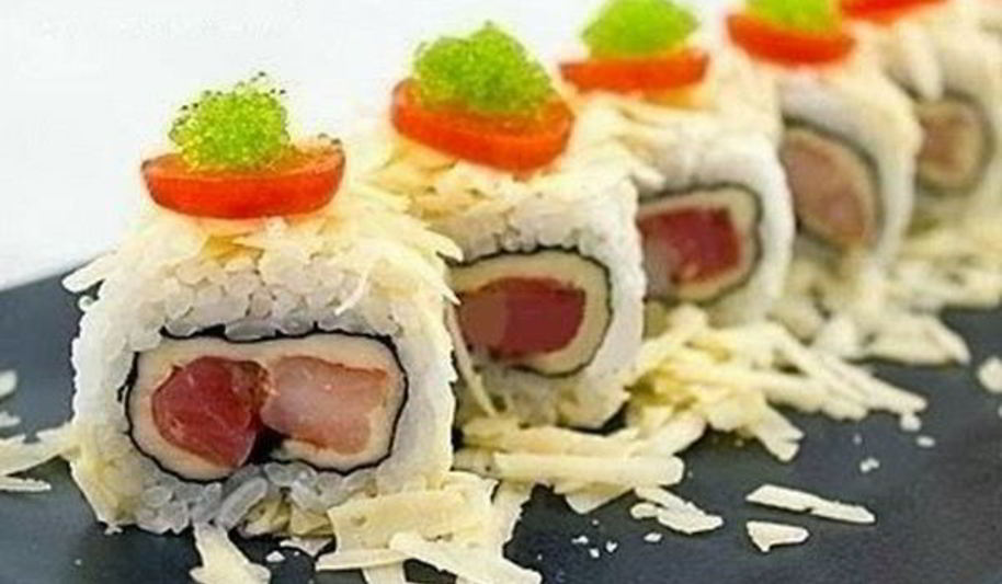 Рецепт роллов с сыром, семгой и креветками