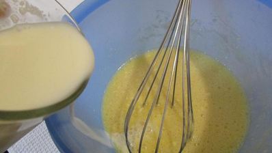 роллы с яичных блинчиков с курицей и салатом