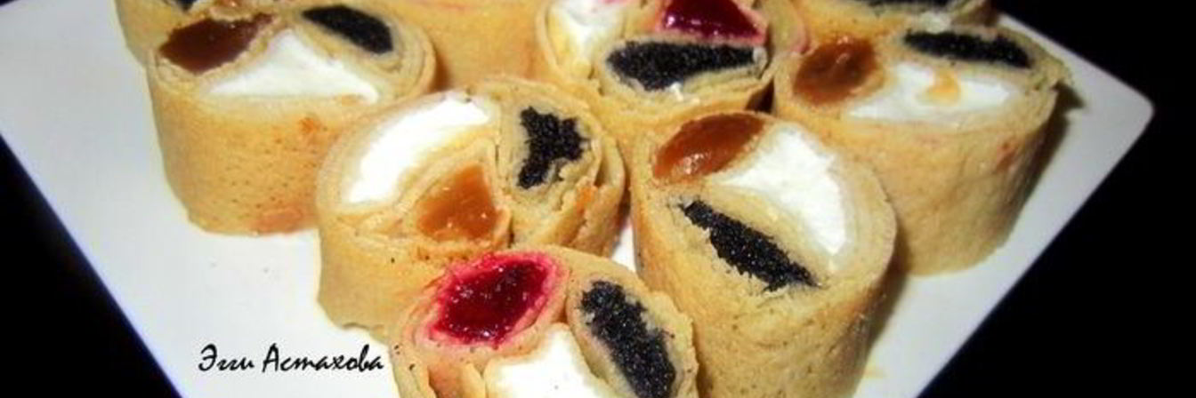 Сладкие блинные роллы Три вкуса с соусами