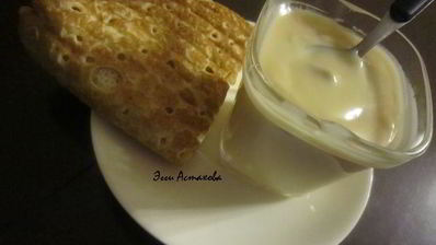 сладкие блинные роллы три вкуса с соусами