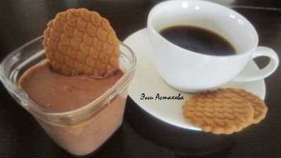 сладкие блинные роллы три вкуса с соусами