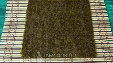 запеченные роллы с лососем