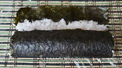 запеченные роллы с лососем